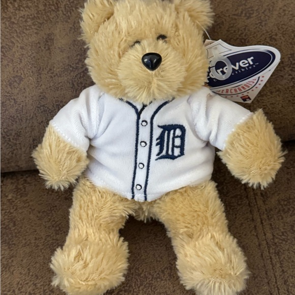 Massive 32 -Piece Sports Plush Lot MLB + NFL + NCAA Team Bears New W/ Tags New - Picture 9 of 16